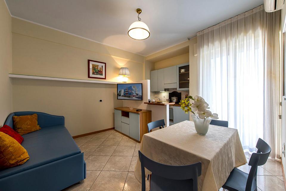 Hotel Le Soleil San Benedetto del Tronto Exterior photo