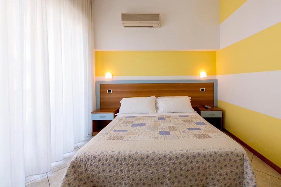 Hotel Le Soleil San Benedetto del Tronto Exterior photo